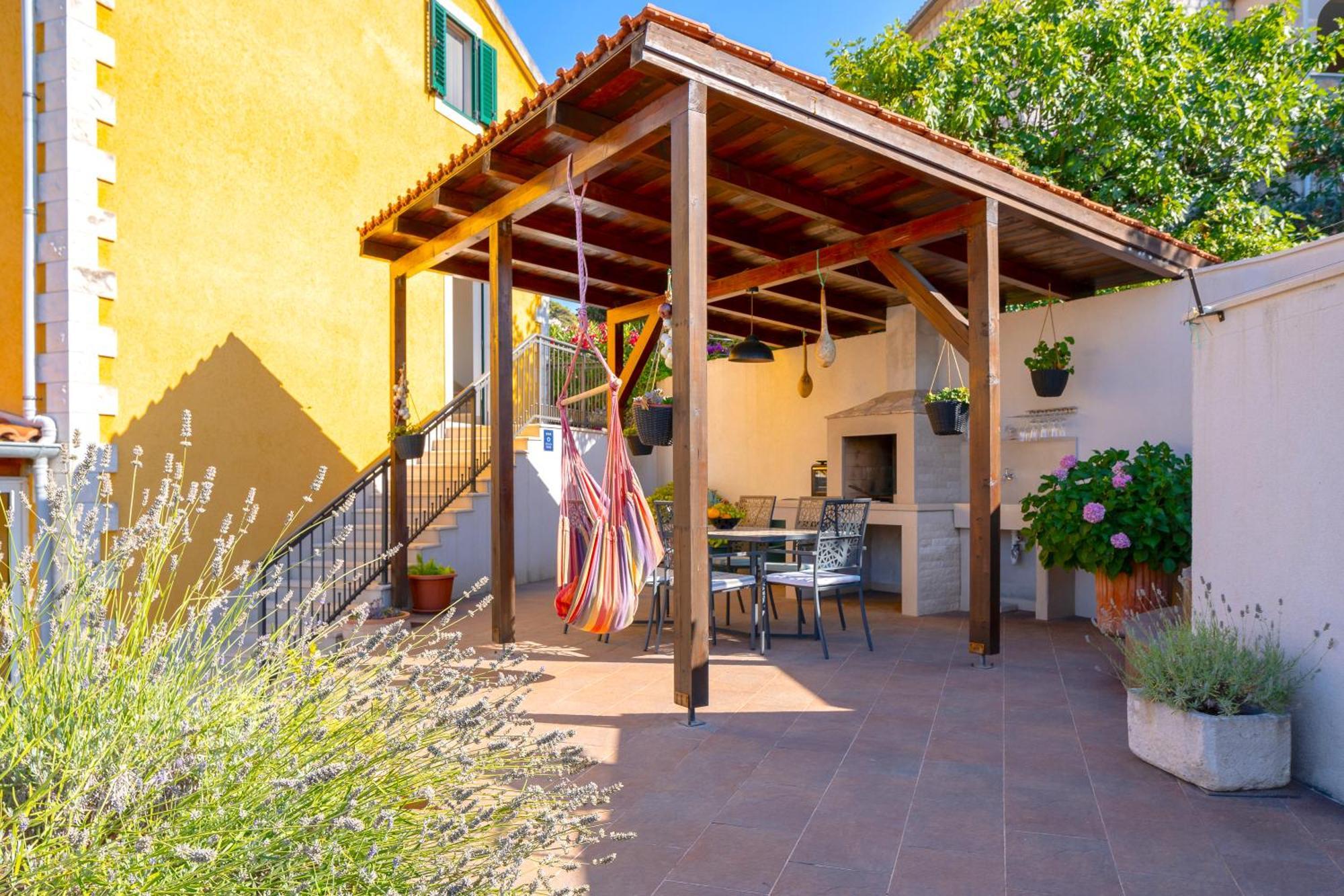 Villa Green Garden Splitska Luaran gambar